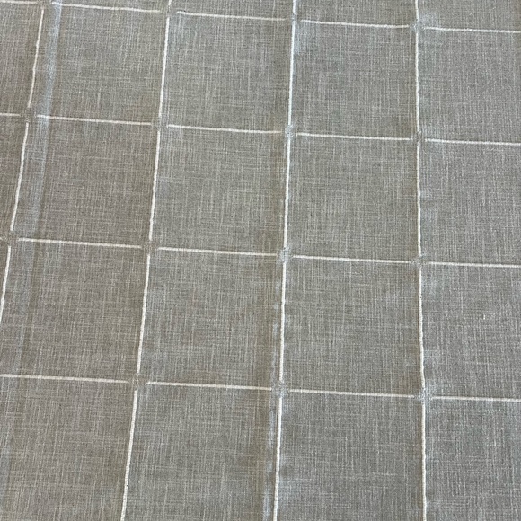 Joy Fabric Linen Tablecloth: 55 x 70 inches - Picture 3 of 5